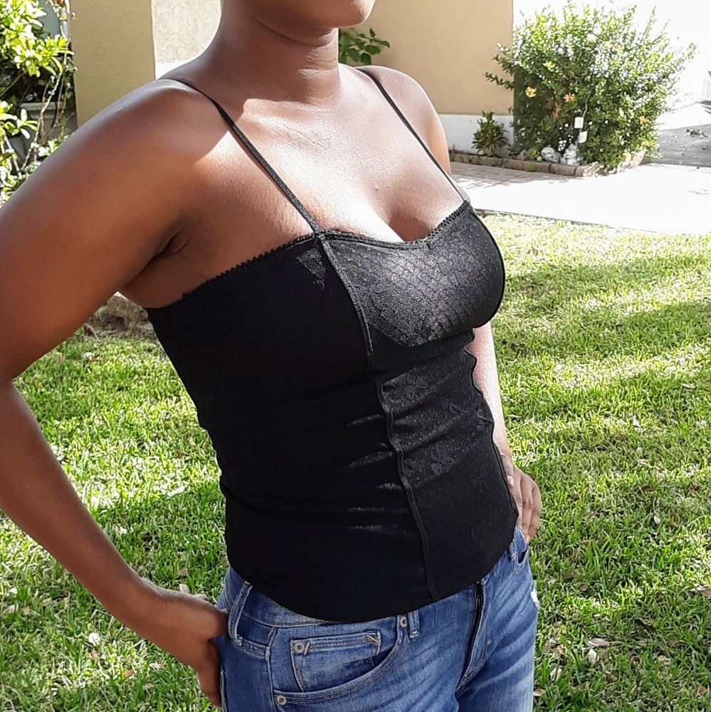 Sleeveless black top